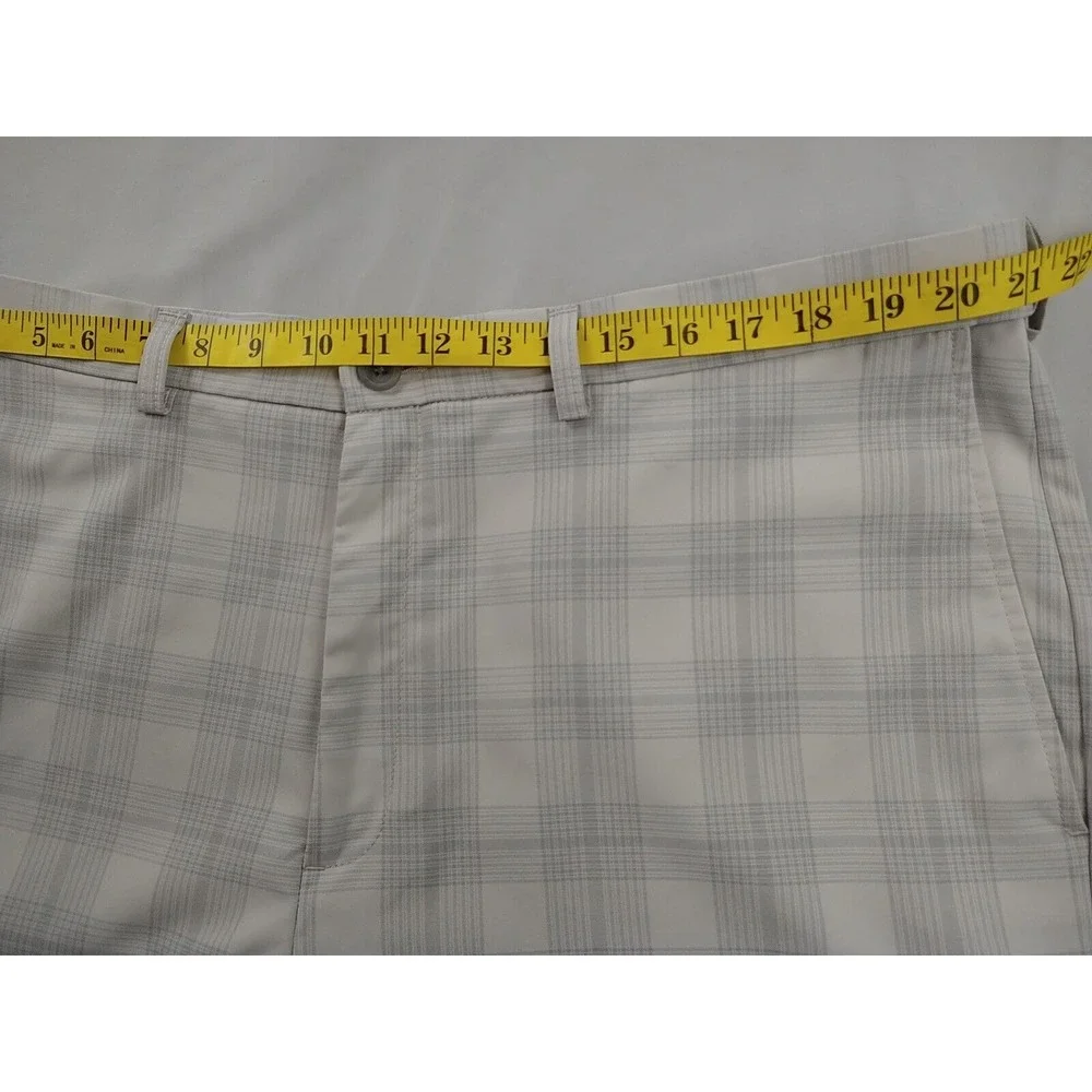 Hagger Dress Shorts Men's 42 Beige Plaid‎ Classic Pockets Travel
